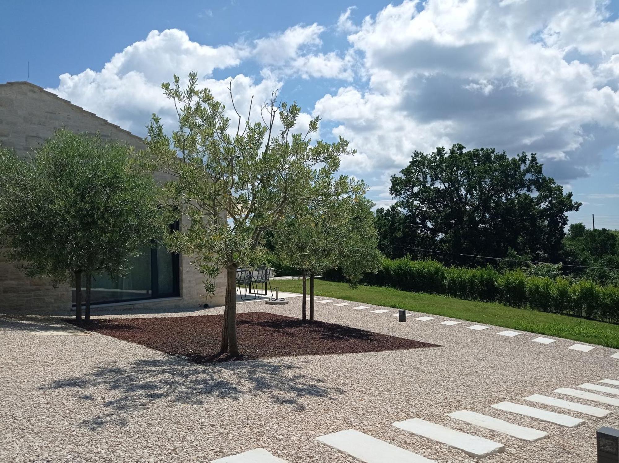 Terra Histria - Boutique Stone House Villa Oprtalj Bagian luar foto
