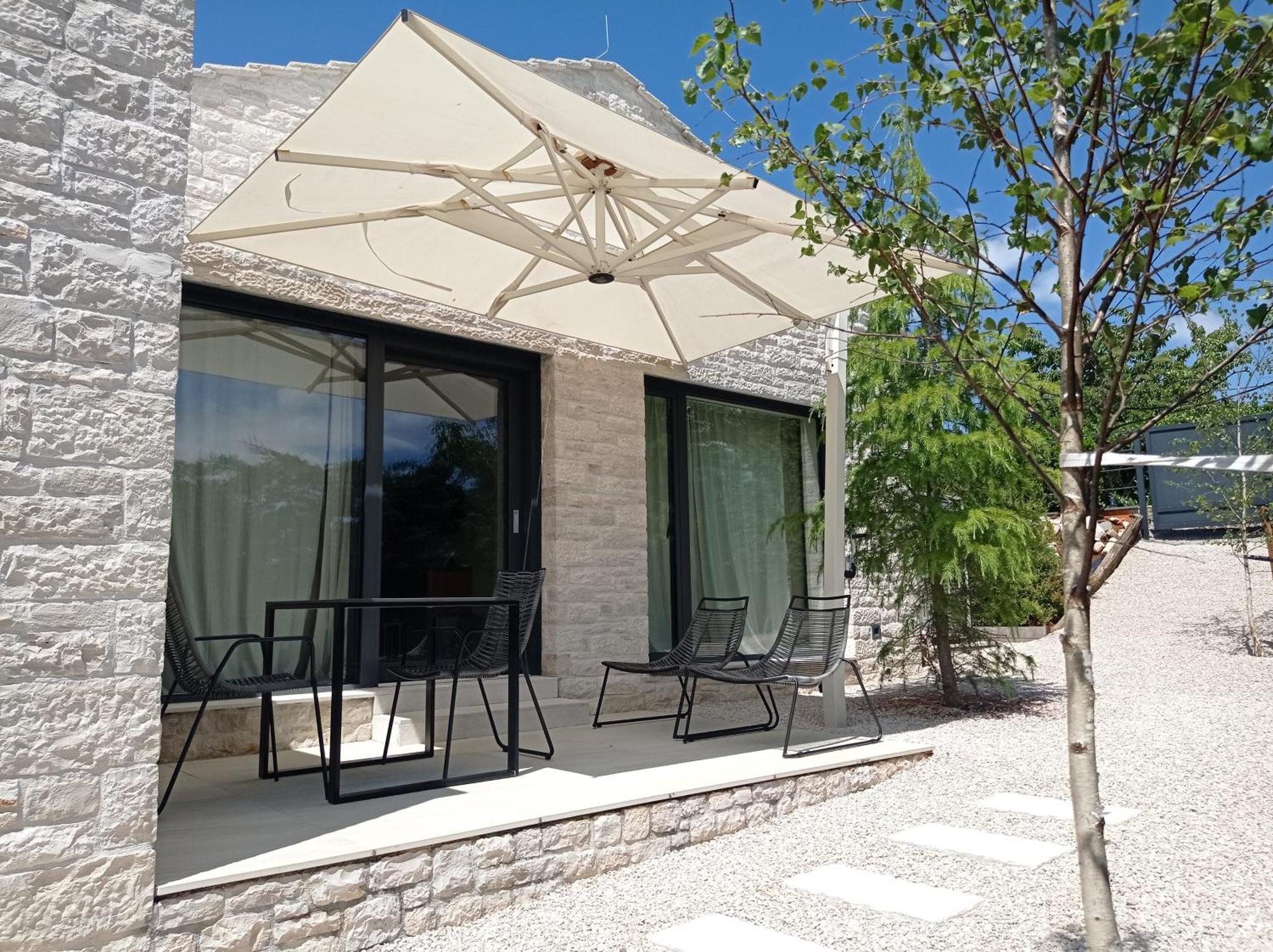 Terra Histria - Boutique Stone House Villa Oprtalj Bagian luar foto